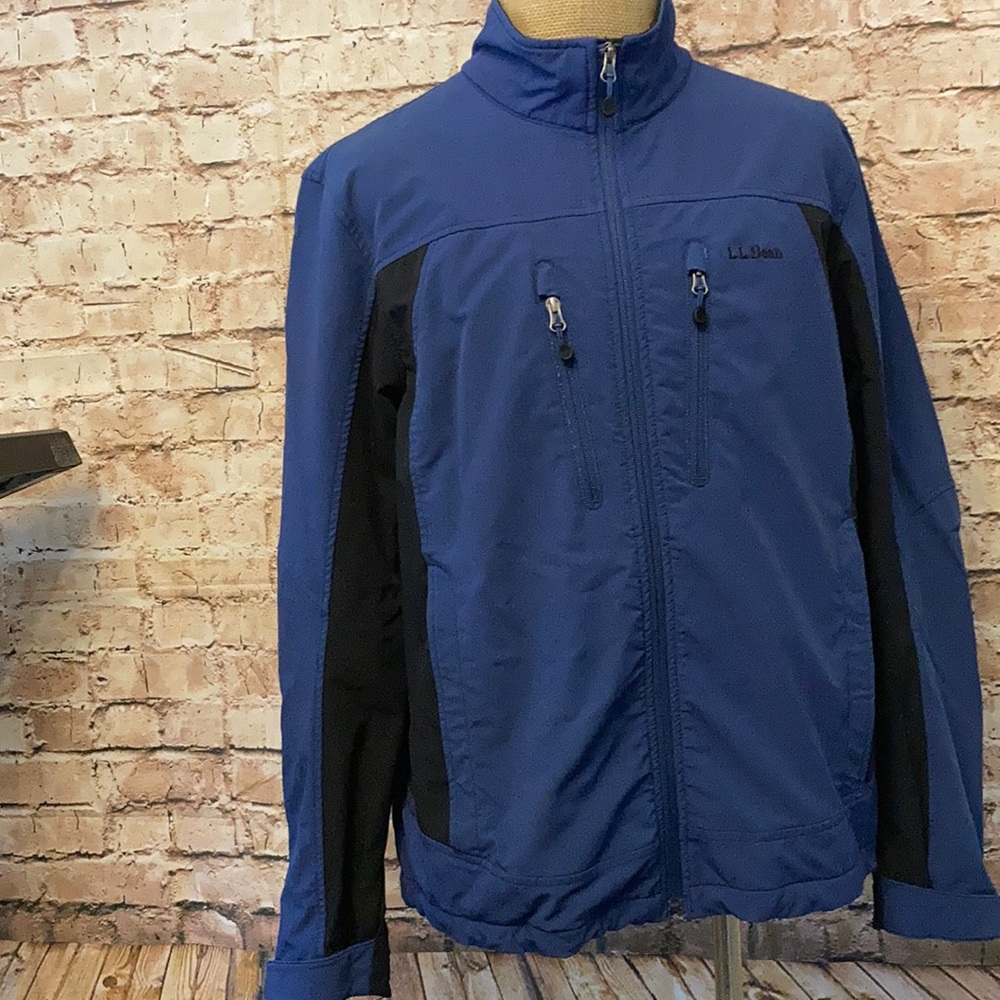 L.L. Bean men’s nylon and spandex jacket/coat